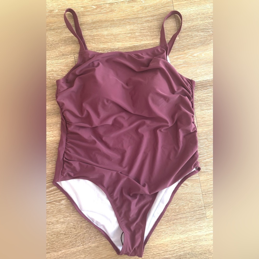 Catherine Malandrino  Plus Size 1Piece  Swimsuit Side Ruching In Dust  Rose 3XL